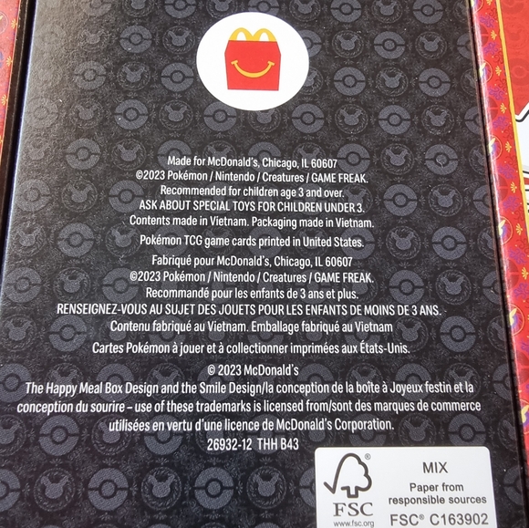 Vintage Pokémon Bundle Pikachu Party Fighting Tournament VHS & Trading Cards - Picture 9 of 9